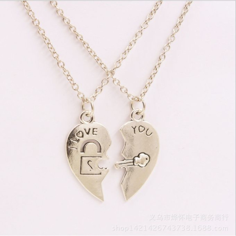 Best Friends Love Heart Couple Necklace. Jewelry